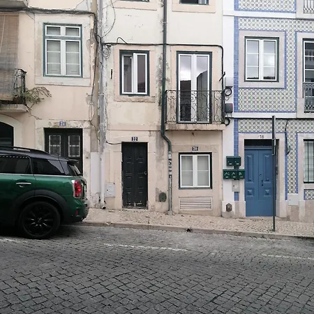 Apartment Casa Com Jardim Privado