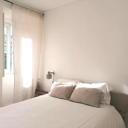 Apartment Casa Com Jardim Privado *
