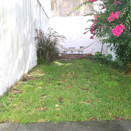 Casa Com Jardim Privado Apartment