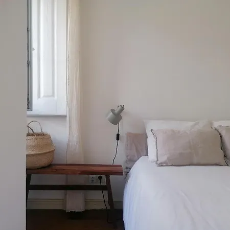 Lägenhet Casa Com Jardim Privado